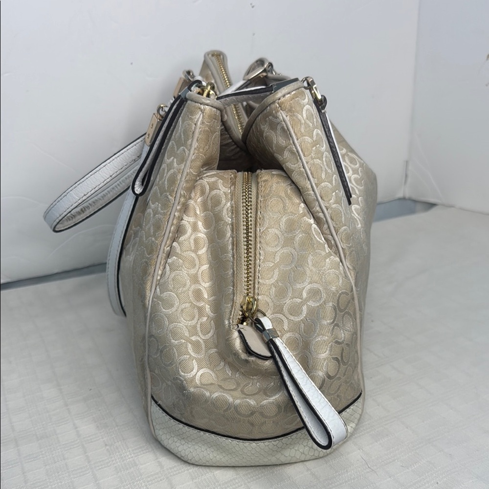 Coach Beige Signature Tote Bag - Picture 2 of 10